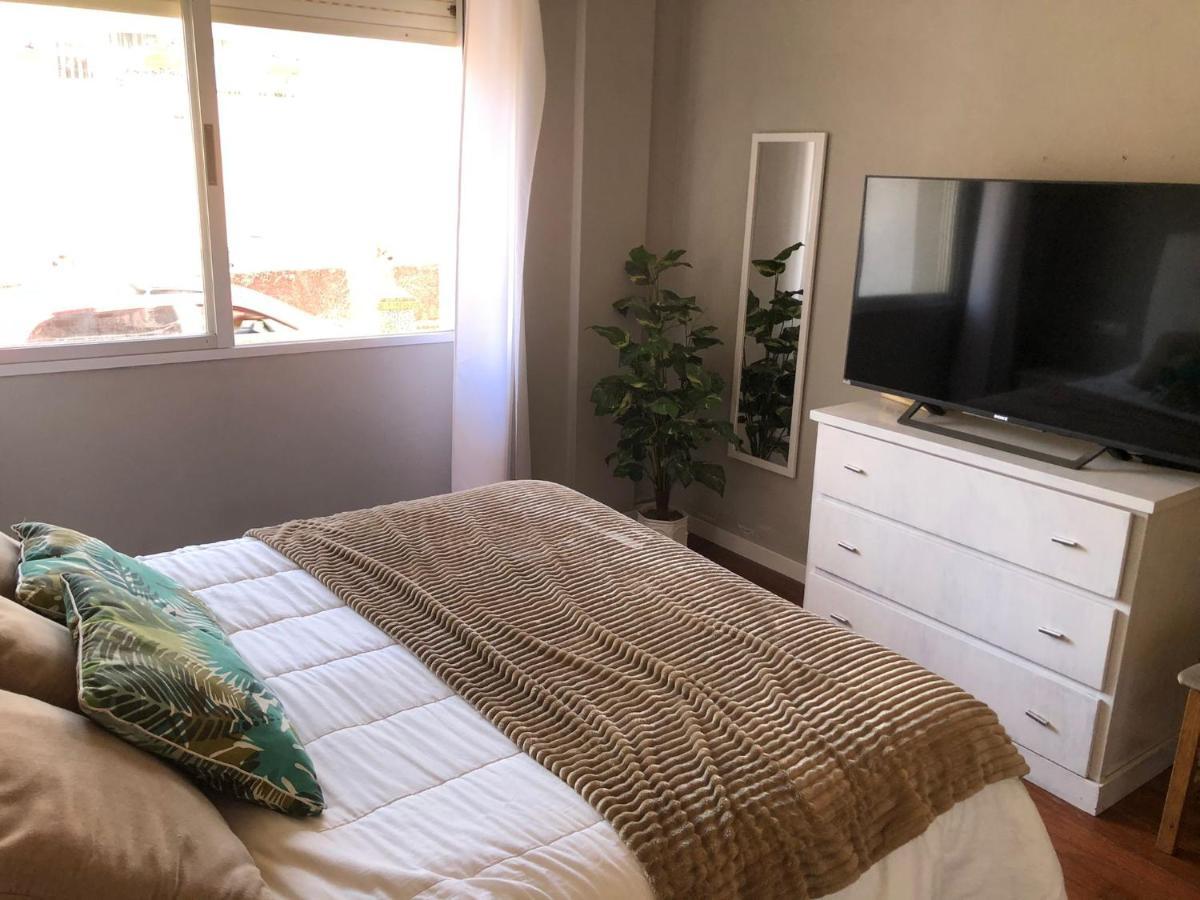 Vivienda amplia y luminosa a escasos metros de la playa de Cangas. Exterior foto